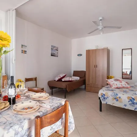 Hébergement de vacances Sirena With Panoramic Terrace